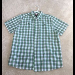 Men’s Northface short sleeve shirt